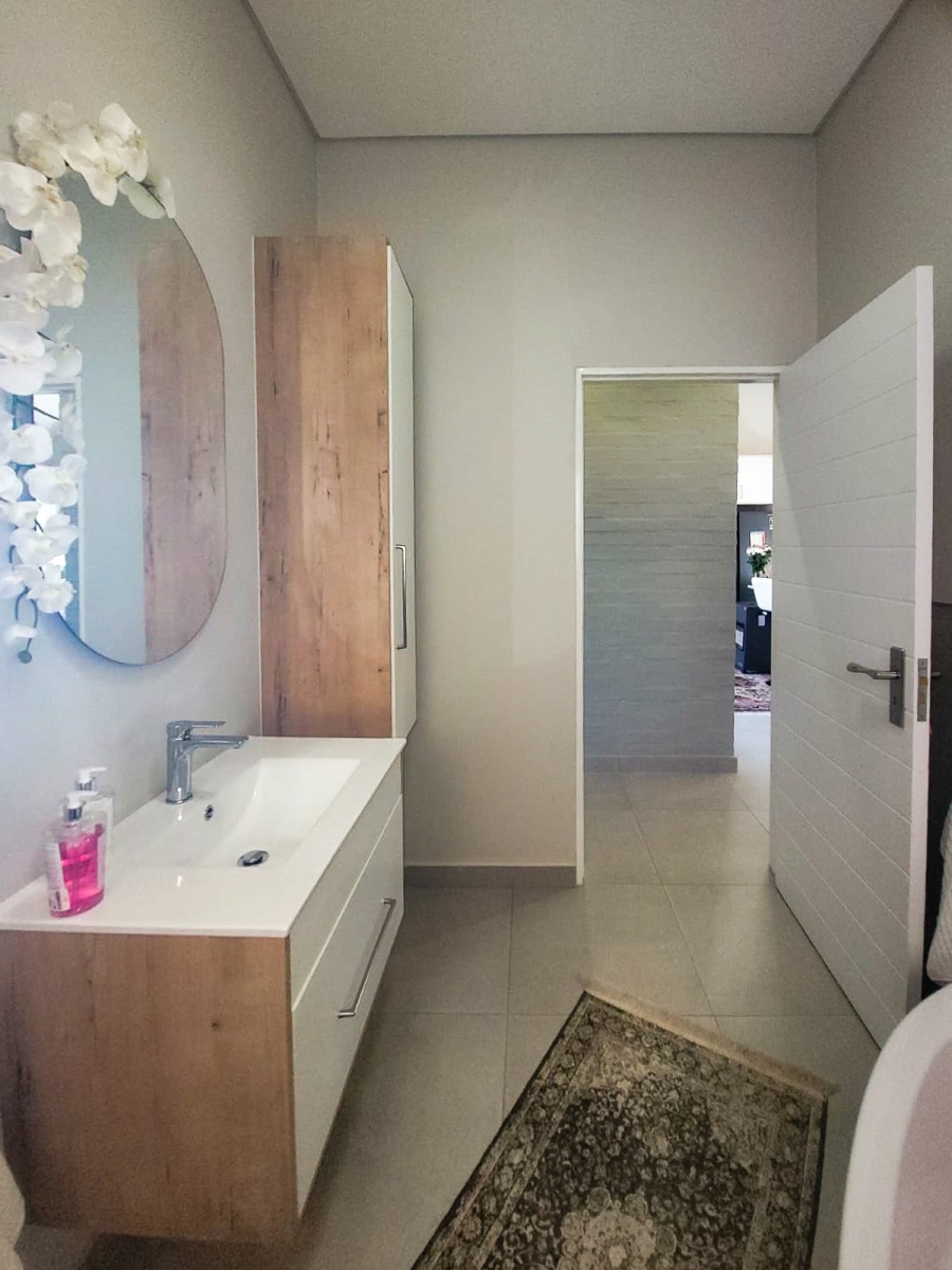 2 Bedroom Property for Sale in Van Der Hoff Park North West
